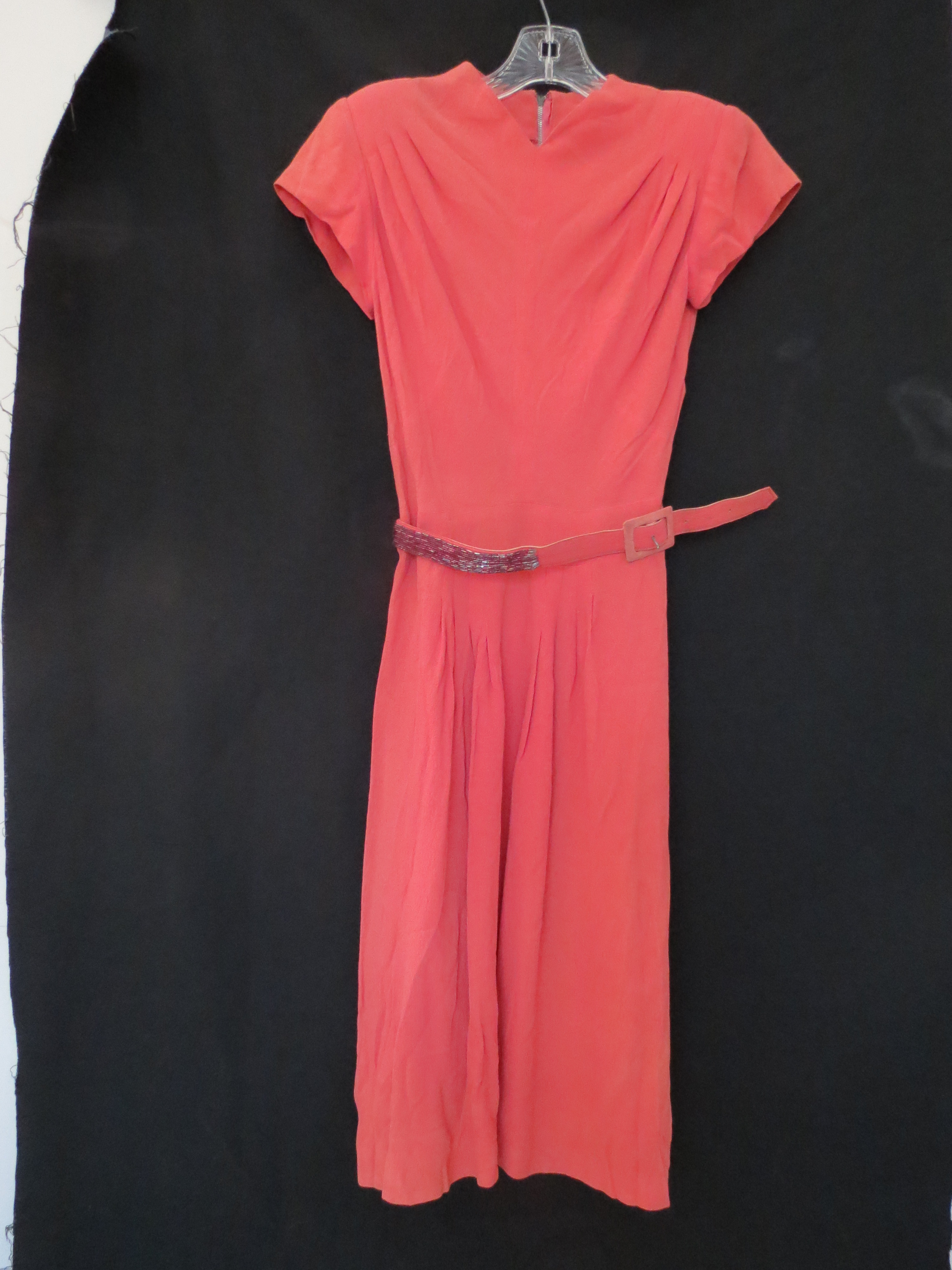 TRUE VINTAGE 1940s CREPE DAY TO DINNER DRESS