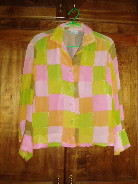 TRUE VINTAGE 1950'S - 1960'S WOMEN'S BLOUSE OF RAYON CHIFFON