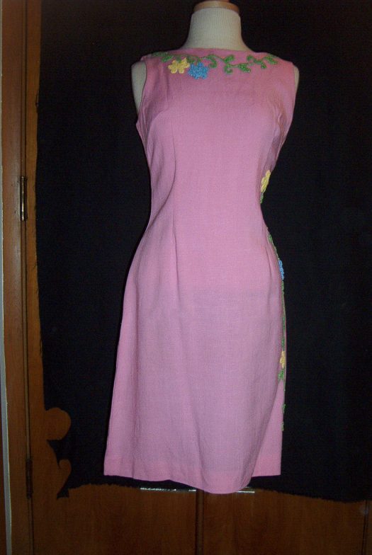 TRUE VINTAGE DAY DRESS FROM THE EARLY 1960'S