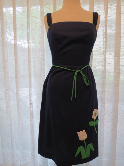 TRUE VINTAGE 1970'S SUNDRESS W/APPLIQUE - OFF TO THE COUNTRY CLUB