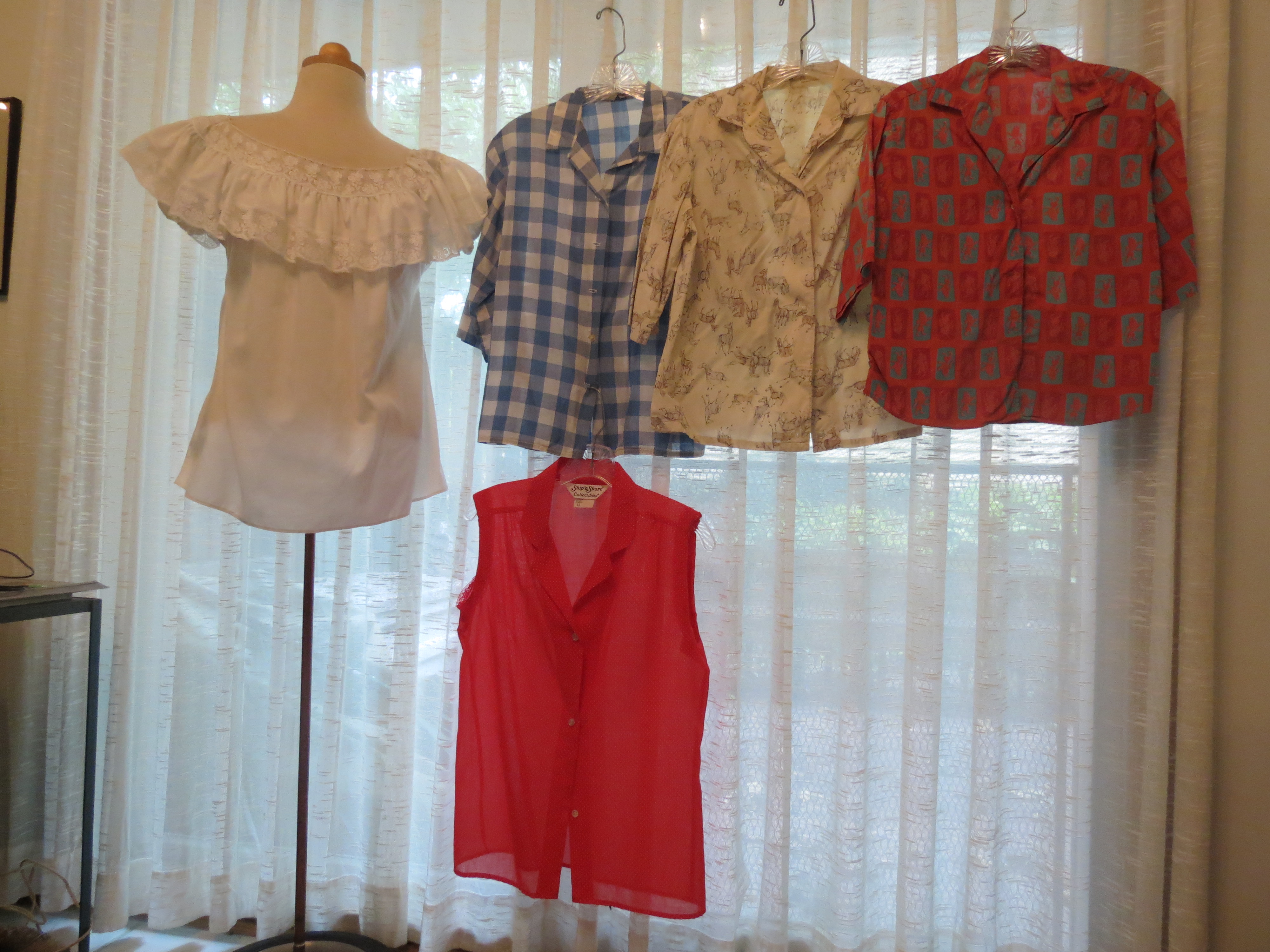 A FEW OF MY TRUE VINTAGE BLOUSES - WORTH COLLECTING!