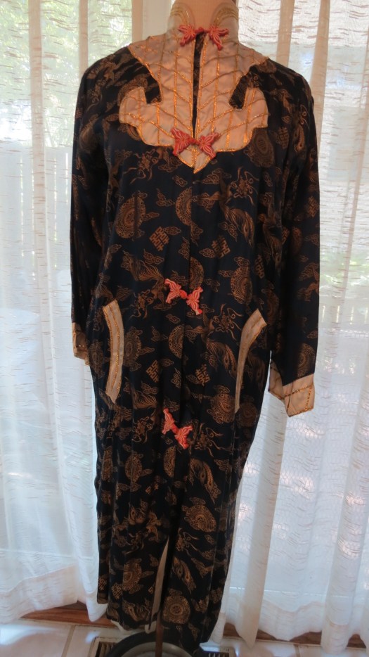 TRUE VINTAGE SILK KIMONO FROM THE 1960'S OR . . . . . . . . . . . . . .?
