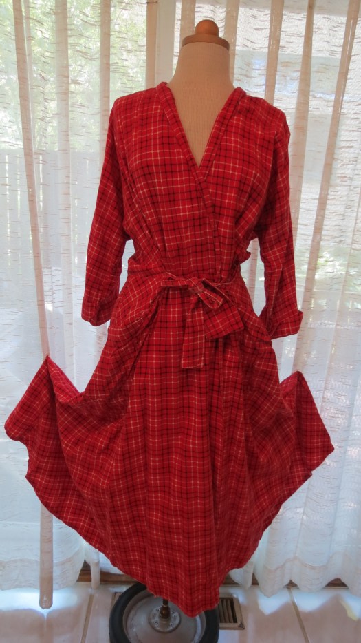 A TOASTY FLANNEL ROBE FROM THE 1940'S - FEELS GREAT TO SNUGGLE UP IN JUST ABOUT NOW . . . . .