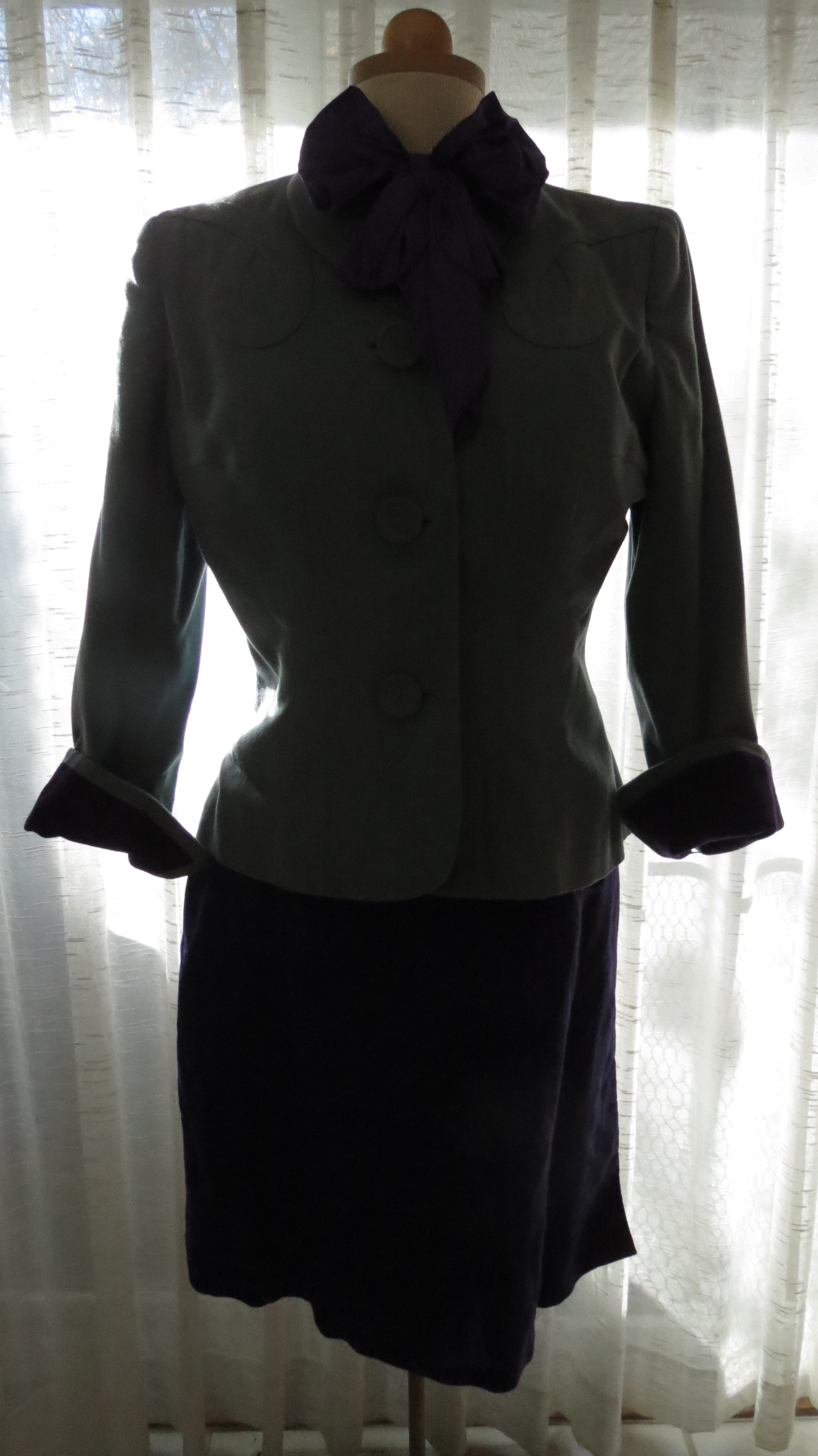 FRENCH ROOM GLAMOUR & CREATIVE SLEUTHING SUCCESS