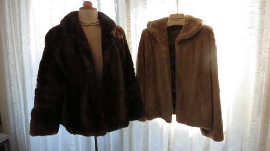 2 BEAUTIFUL BEAVER JACKETS 