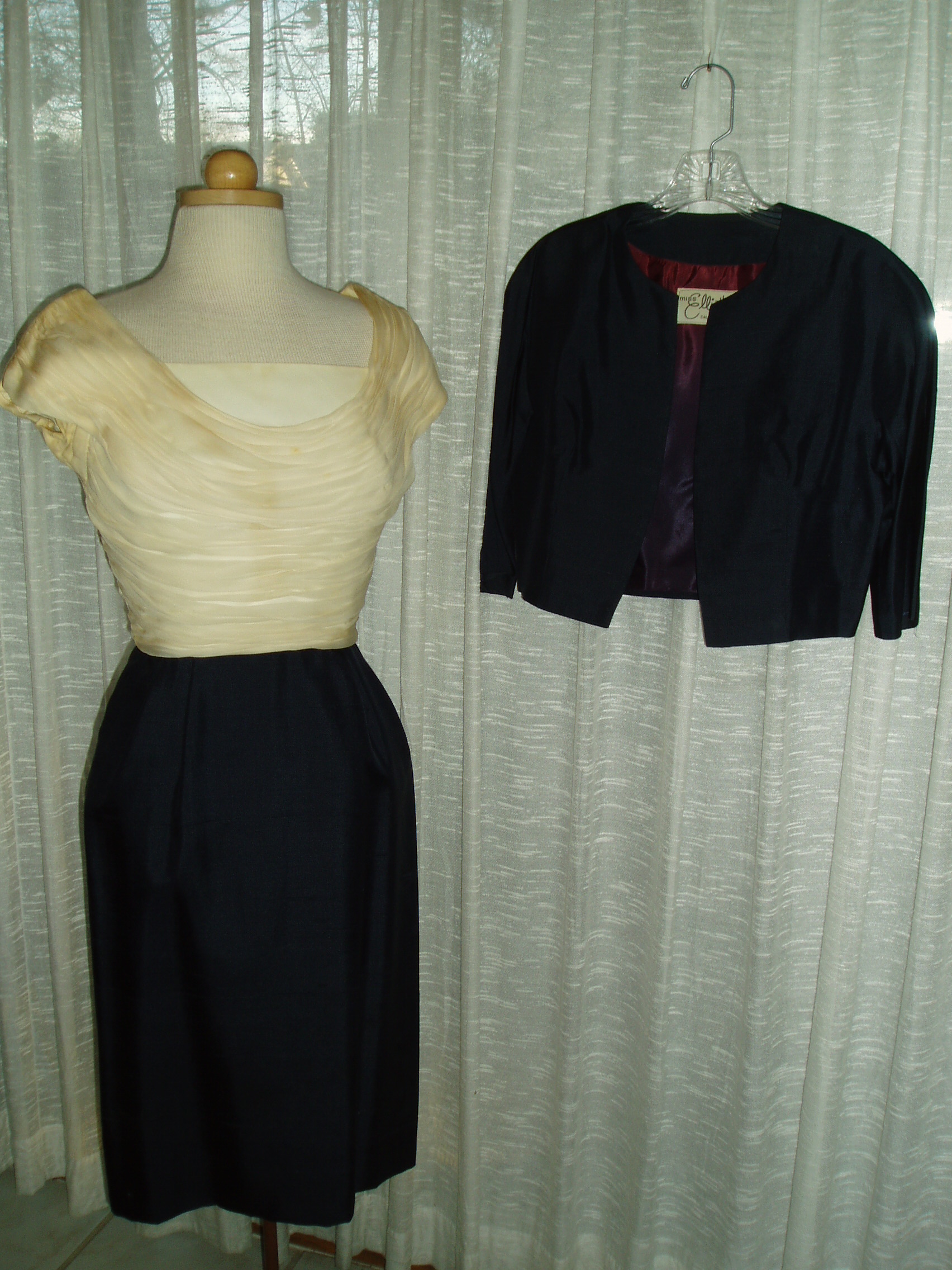 LET'S BE ELEGANT - LUNCH AT SARDI'S ANYONE?