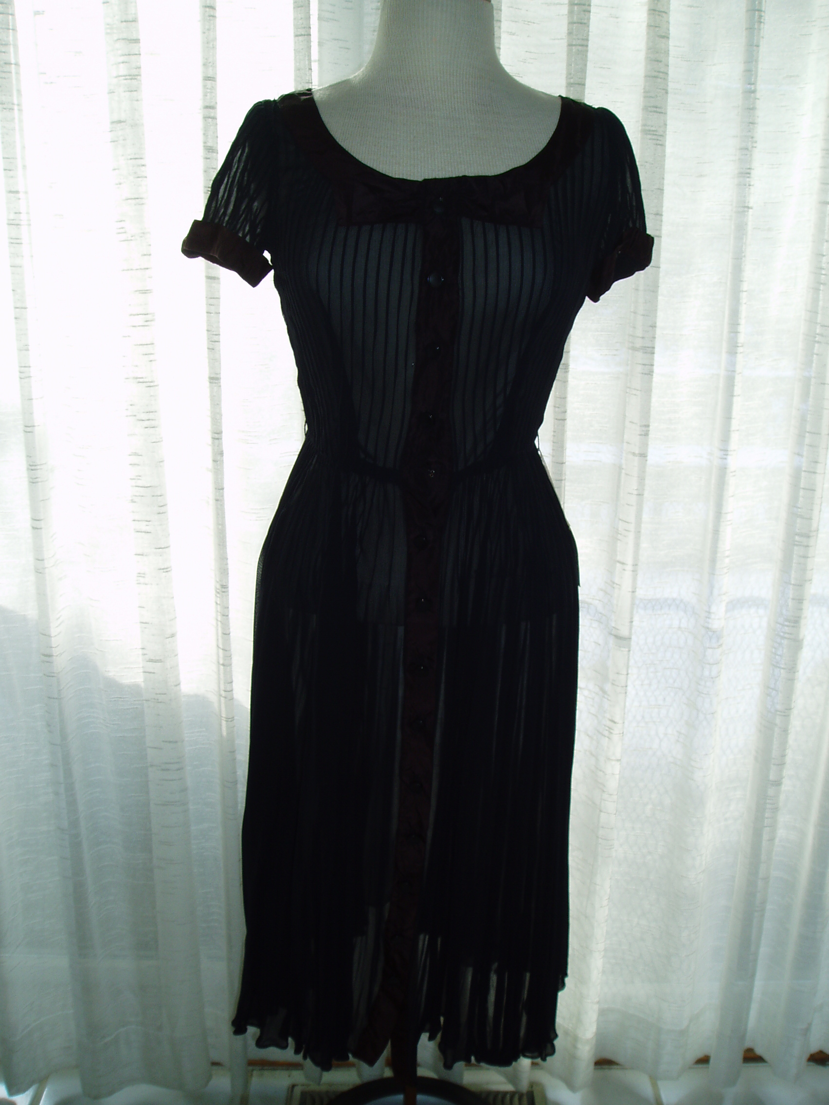 SHEER AND VERY LADYLIKE FROCK FROM THE 1960'S?