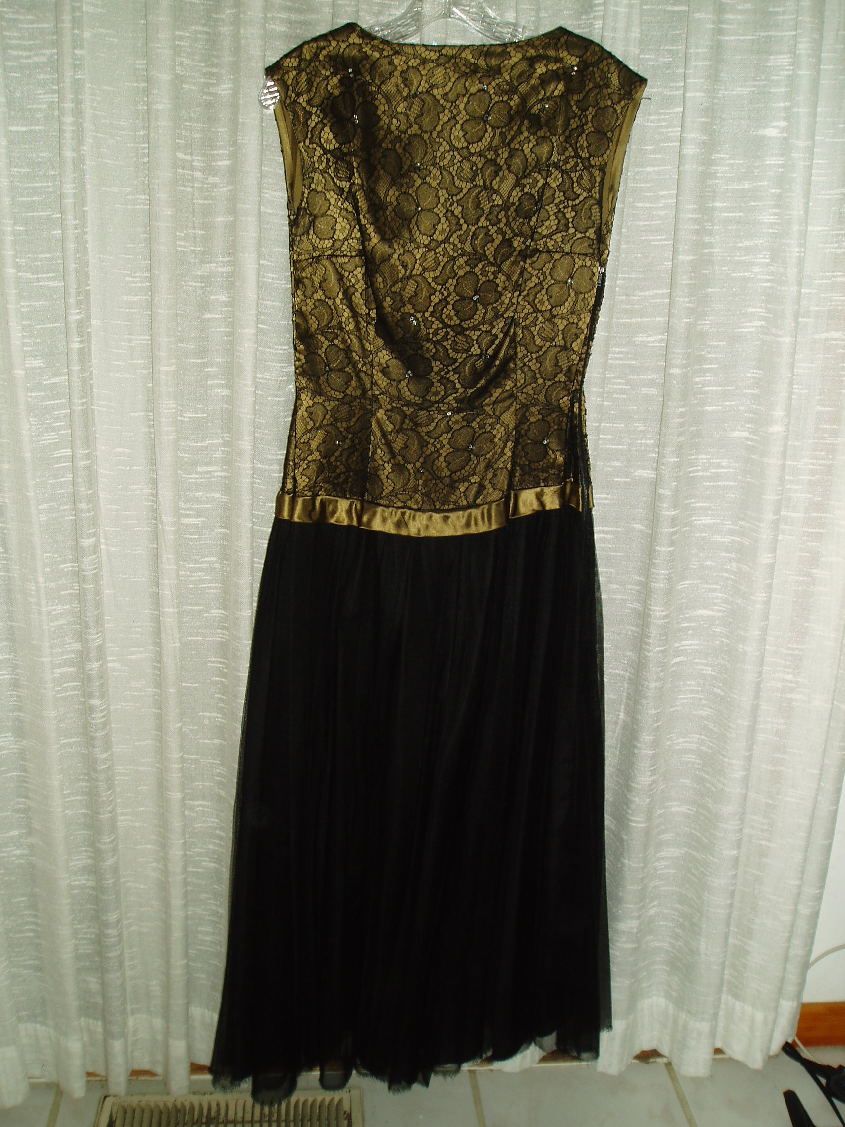 FROM 1955 - A VERY ELEGANT FROCK FOR A SPECIAL OCCASION