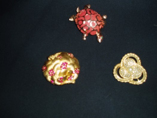 FINE TRUE VINTAGE COSTUME JEWELRY BROOCHES FOR COAT AND JACKET LAPELS