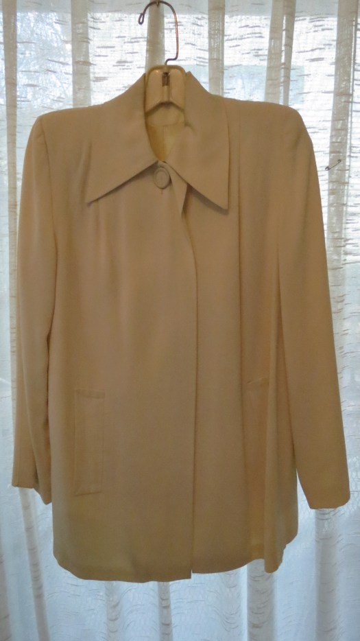 ONE OF MY FAVORITE TRUE VINTAGE 1940'S JACKETS - ELEGANT AND STRIKING