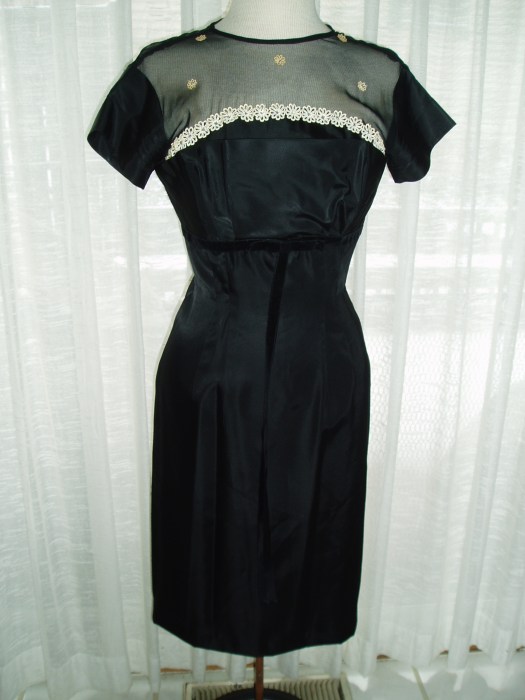 CUTE AND SAUCY LITTLE BLACK DRESS, FORTIES - STYLE