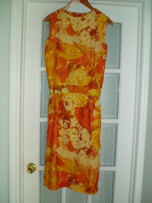 TRUE VINTAGE FLORIDA FROCK FROM THE SUNSHINE STATE