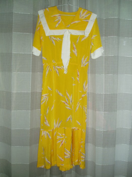 SUNNY YELLOW TRUE VINTAGE SIXTIES DOES THIRTIES FROCK