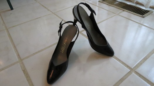 TRUE VINTAGE PUMPS FOR SUMMER - PERFECT LITTLE SIXTIES SLINGBACKS