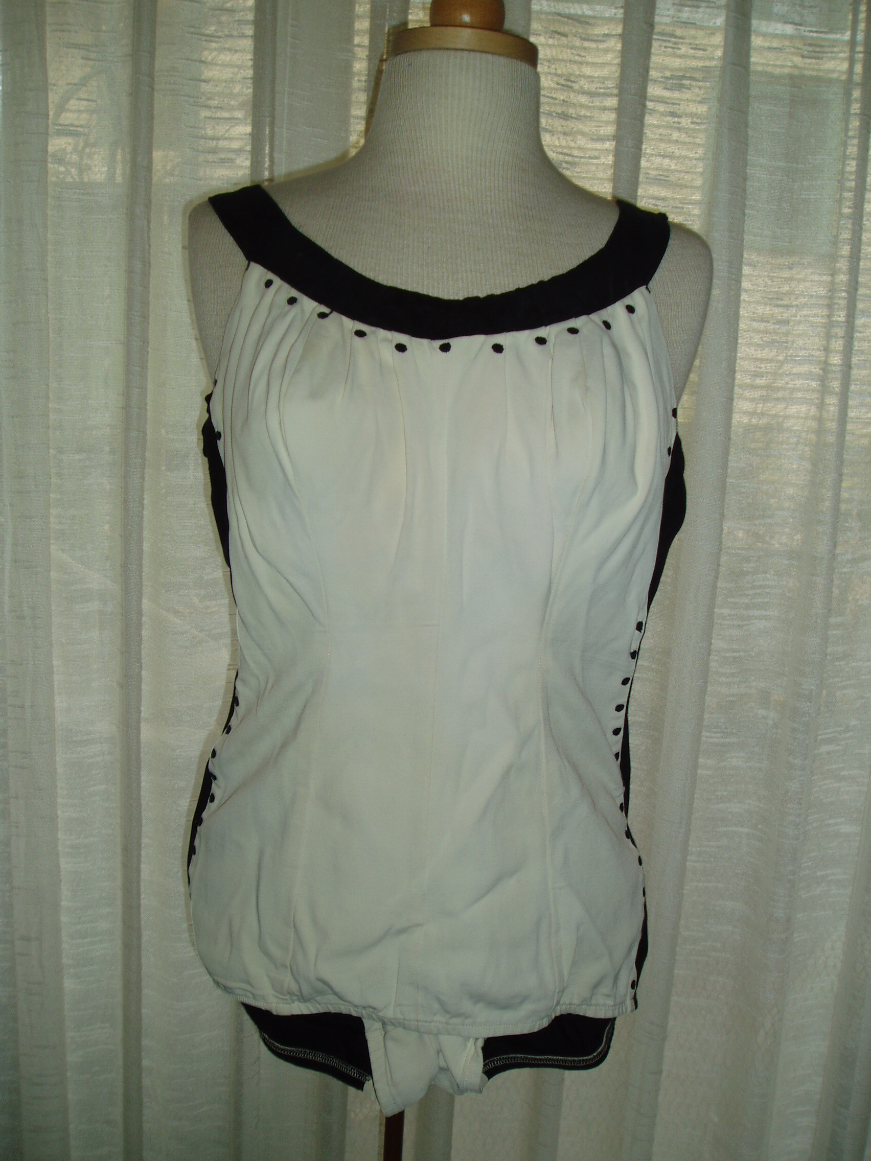 FABULOUS TRUE VINTAGE TANK BATHING SUIT - 1940'S - 1950'S