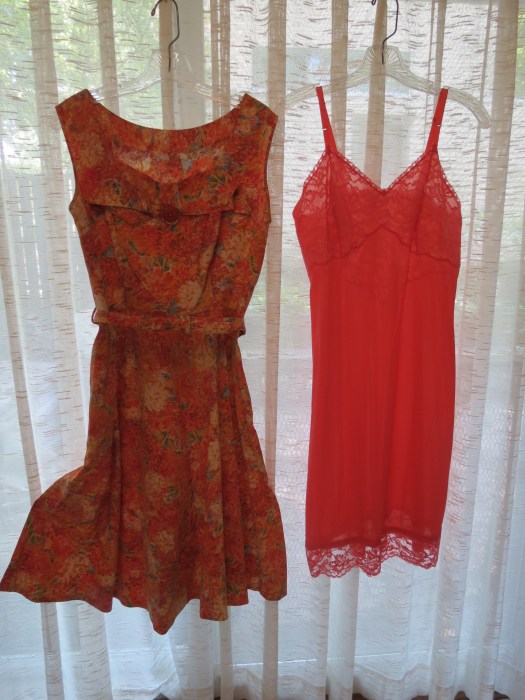 A SAUCY LITTLE FIFTIES DRESS (AND THE LINGERIE SLIP I WEAR!)